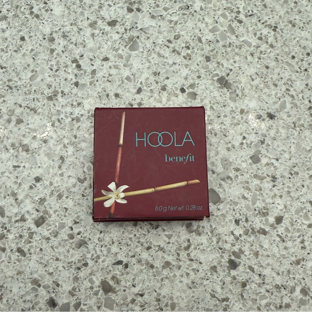 Benefit Cosmetics Hoola full size matte bronzer